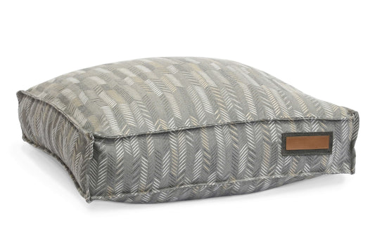 Lounger Pet Bed in Muttly Merle.